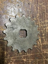 PIGNONE CORONA CICLOMOTORE D'EPOCA MALAGUTI APRILIA GARELLI MALAGUTI 17 DENTI comprar usado  Enviando para Brazil