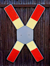 Andreaskreuz vom bahnübergang gebraucht kaufen  Plauen