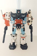 Transformers autobot defensor usato  Camaiore