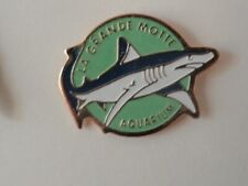 Pin requin aquarium d'occasion Pin requin aquarium d'occasion  Le Pontet