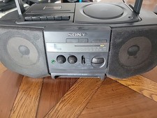 Sony cfd v10 d'occasion Sony cfd v10 d'occasion  Monbazillac