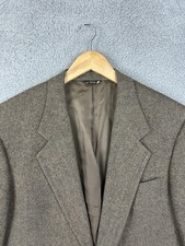 Casaco esportivo masculino vintage Brooks Brothers 42R marrom espinha de peixe tweed 2 botões feito nos EUA comprar usado Casaco esportivo masculino vintage Brooks Brothers 42R marrom espinha de peixe tweed 2 botões feito nos EUA comprar usado  Enviando para Brazil