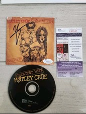 Vince neil firmato usato  Spedire a Italy