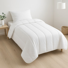 Couette blanche légère d'occasion  Auchel
