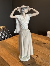 Nao lladro figurine for sale  ROTHERHAM