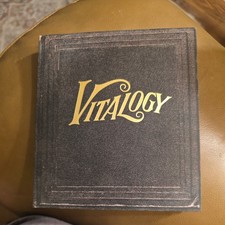 Vitalogy by Pearl Jam (CD, Dec-1994, Epic) comprar usado Vitalogy by Pearl Jam (CD, Dec-1994, Epic) comprar usado  Enviando para Brazil