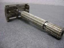 Rasoir gillette england d'occasion Rasoir gillette england d'occasion  Bressuire