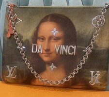 Louis Vuitton Jeff Koons Collaboration Pochette Plat Da Vinci EDIÇÃO LIMITADA 🎨 comprar usado  Enviando para Brazil
