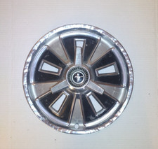 1965 Ford Mustang 14" calota giratória cromada e preta com logotipo comprar usado  Enviando para Brazil