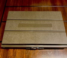 Estojo de armazenamento antigo Airequipt Slide File para corrediças de 2" x 2" 35mm, marrom - EUA comprar usado Estojo de armazenamento antigo Airequipt Slide File para corrediças de 2" x 2" 35mm, marrom - EUA comprar usado  Enviando para Brazil