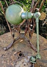 Lampe atelier jielde d'occasion Lampe atelier jielde d'occasion  Voves