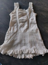 Robe poupée ancienne d'occasion Robe poupée ancienne d'occasion  La Fouillade