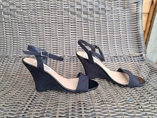 New women wedged for sale  CAMBRIDGE