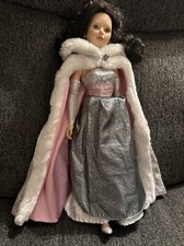 Vestido e capa BSB Playmates Young Lady So Beautiful Doll HazelEye preto rosa slvr comprar usado  Enviando para Brazil