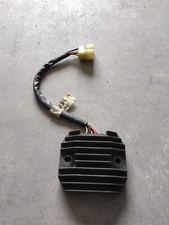 Regolatore tensione yamaha usato  Vado Ligure