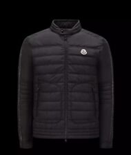 Moncler men black d'occasion  Expédié en Belgium