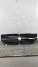 Calandre dodge caliber d'occasion  Quimper