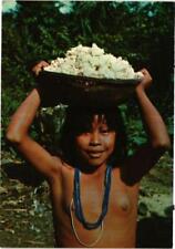 CPM AK Brasil nativo. Mocinha Suia com flocos de mandioca BRAZIL (622918) comprar usado  Enviando para Brazil