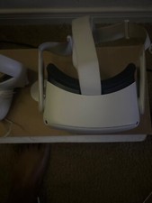 Oculus quest headset for sale  Hewitt