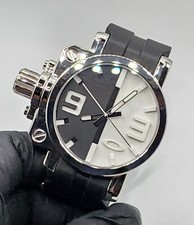 Oakley Titanium Gearbox relógio fabricado na Suíça com mostrador dividido preto e branco | Polido comprar usado  Enviando para Brazil