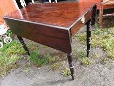 Antique table. pembroke for sale  LLANDRINDOD WELLS
