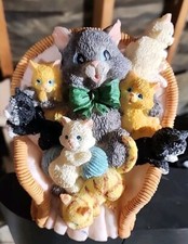 Usado, Caixa de música cadeira mãe gato e gatinhos - 5,5" altura X 4,75" largura X 5" profundidade - Funciona comprar usado  Enviando para Brazil