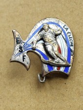 Insigne broche médaille d'occasion  Bénouville