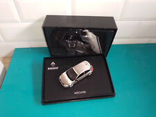 08.05.22.3 voiture miniature d'occasion  Plabennec