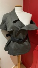 Veste monographie neuve d'occasion  Courbevoie