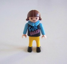 PLAYMOBIL (31117) ENFANT MODERNE - Petite Fille Tee Shirt Noir "Fun Board", usado comprar usado  Enviando para Brazil