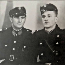 ✅🔥Ukrainian UPA Army Troops 1940-1950 Illustr Photo History: Uniforms, Awards comprar usado  Enviando para Brazil