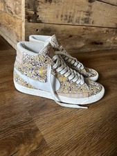 Nike top trainers for sale  HAVERFORDWEST