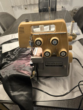 Bernina bernette 334d usato  Spedire a Italy