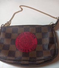 Louis vuitton pochette usato  Roma