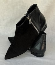 9 beatle boots sz for sale 9 beatle boots sz for sale Los Angeles