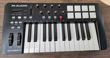 Controlador de teclado M-Audio Oxygen 25 (SEM ADAPTADOR DE ENERGIA) R2 comprar usado  Enviando para Brazil