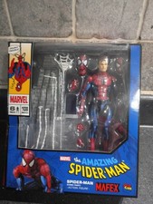 Mafex Spider-Man No. 108 brinquedos Medicom de pintura em quadrinhos autêntico na caixa EUA comprar usado  Enviando para Brazil
