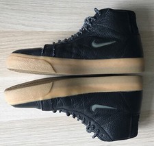 Nike Zoom Blazer Mid Premium SB 'Black Gum Jewel' CU5283-001. EUA 9/Reino Unido 8/EUR 42,5 comprar usado Nike Zoom Blazer Mid Premium SB 'Black Gum Jewel' CU5283-001. EUA 9/Reino Unido 8/EUR 42,5 comprar usado  Enviando para Brazil