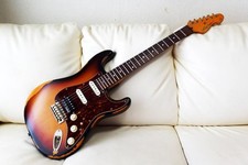 Guitarra elétrica vintage JHS Icon Series V6 3TS relíquia Sunburst com estojo macio comprar usado  Enviando para Brazil