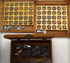 Máquina de carimbo Kingsley Hot Foil tipo fonte mista conjunto com mais de 470 peças em bandejas comprar usado Máquina de carimbo Kingsley Hot Foil tipo fonte mista conjunto com mais de 470 peças em bandejas comprar usado  Enviando para Brazil