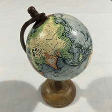 Usado, Globo mundial em base de madeira 120 mm de diâmetro comprar usado  Enviando para Brazil