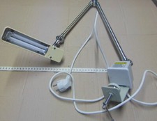 Nähmaschinenlampe 13385 gebraucht kaufen  Langenneufnach