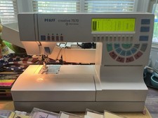 Usado, Máquina de costura/unidade de bordado Pfaff Creative 7570. Cartões de fantasia. Caixa incrível comprar usado  Enviando para Brazil