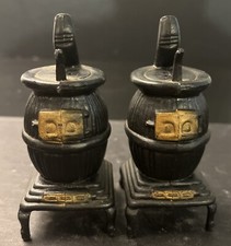 Vintage 1980 Fogão a Lenha Preto Plástico Hong Kong Sal e Pimenta Shaker Conjunto B27, usado comprar usado  Enviando para Brazil