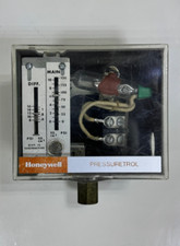 Controlador de controle de pressão Honeywell – Faixa de 0–150 PSI | Pressão de vapor e ar comprar usado  Enviando para Brazil