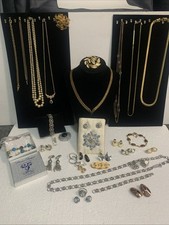 Lot vintage jewelry for sale  Newton