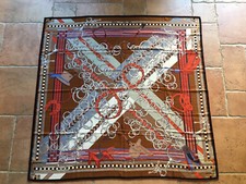 Foulard chale hermès d'occasion Foulard chale hermès d'occasion  Perpignan-