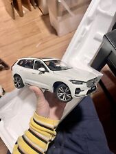 Carro modelo Volvo XC60 Recharge T5 Momentum branco gelo fundido escala 1:18 2019, usado comprar usado  Enviando para Brazil