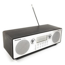 Panasonic d100bt radio usato  Roccagloriosa