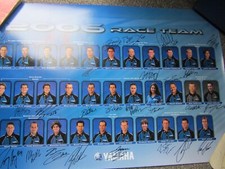 Pôster de parede Yamaha 2006 Race Team 27 assinaturas 24" x 36" loja de garagem autógrafo comprar usado Pôster de parede Yamaha 2006 Race Team 27 assinaturas 24" x 36" loja de garagem autógrafo comprar usado  Enviando para Brazil